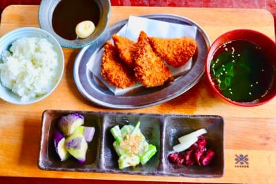 メンチかつ定食